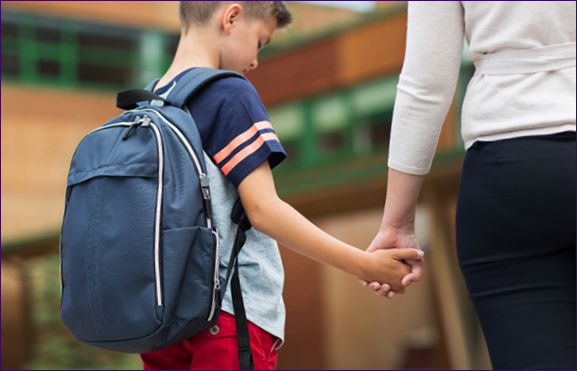 Tatilden sonra çocukları okula gitmek istemeyen ebeveynler ne yapmalı?