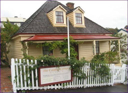 Colonial Cottage