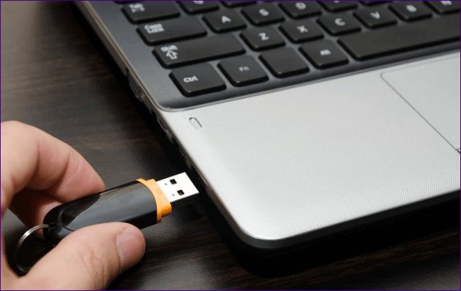Dizüstü bilgisayarınız USB belleğinizi neden göremiyor?